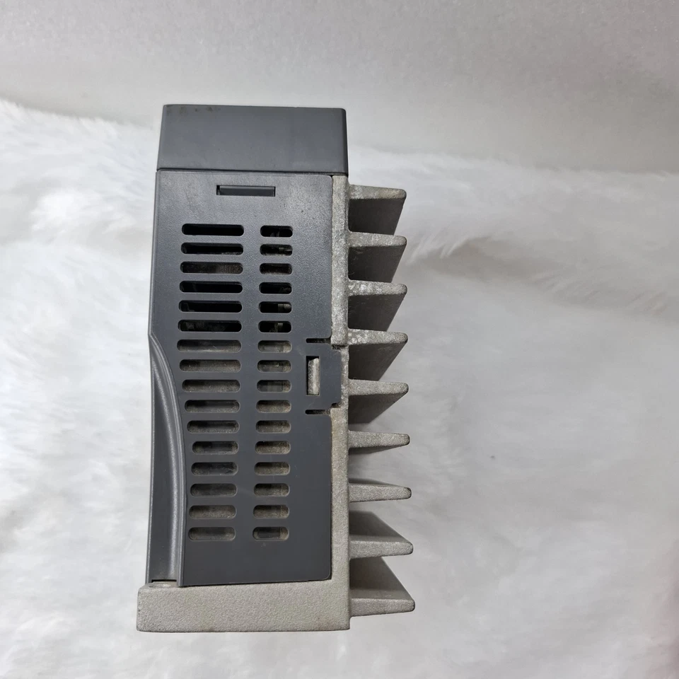 DELTA SERVO DRIVE ASD-B2-0721-B 750W 230V 3PH ASDB20721B FAST SHIP